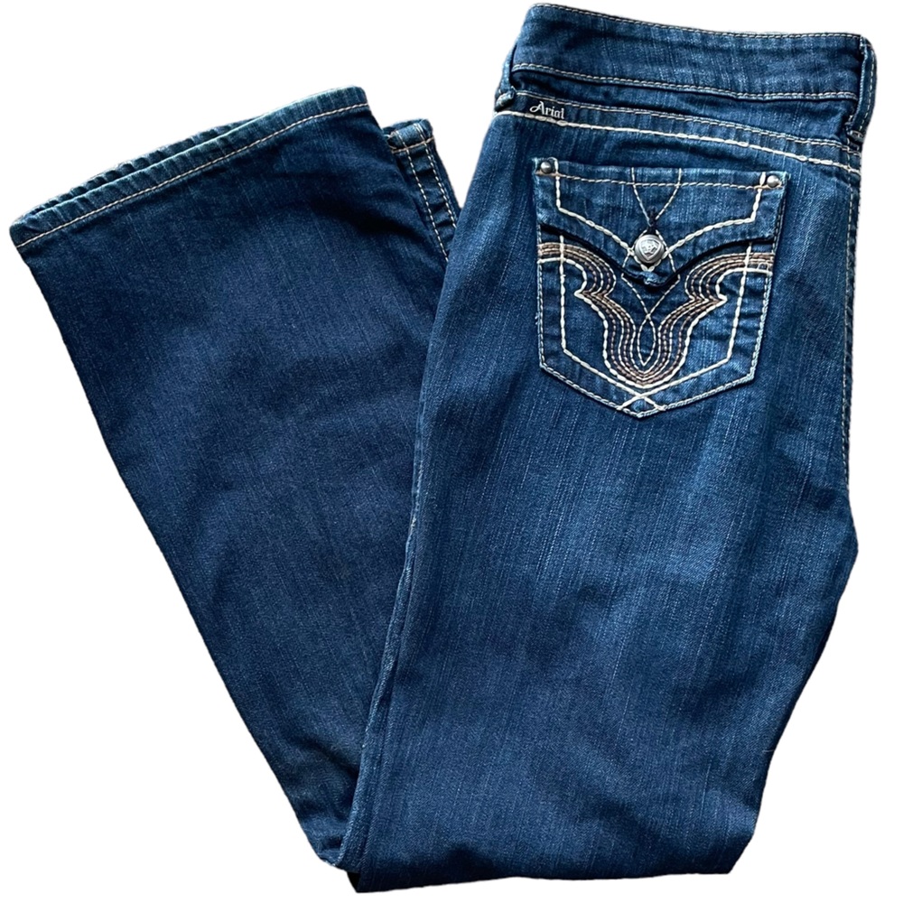 Ariat Ruby women’s blue jeans pocket w/ buttons and stitching embellishments 33S